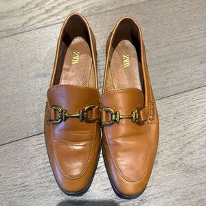Zara Women's Tan Loafers Size 37